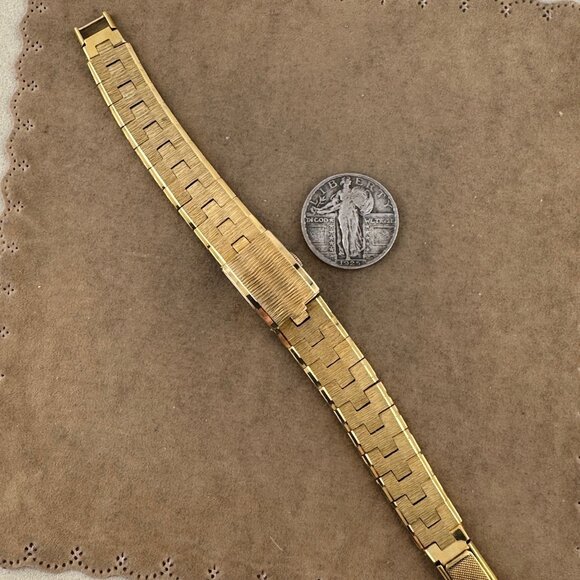 Vintage Bulova Flip or Peak-a-Boo Manual Windup Swiss 17 Jewel Swiss Watch - Picture 8 of 9